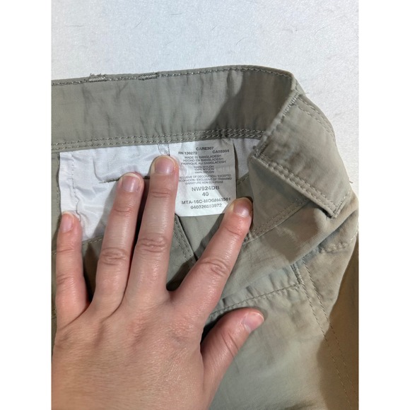 Wrangler Mens Cargo Shorts Tan Lightweight Outdoor Adventure Size 40 - Picture 3 of 5